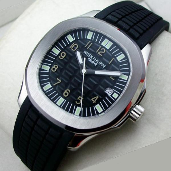 百达翡丽Patek Philippe Aquanaut系列手表 运动潜水黑色胶带全自动机械黑色面男表 516